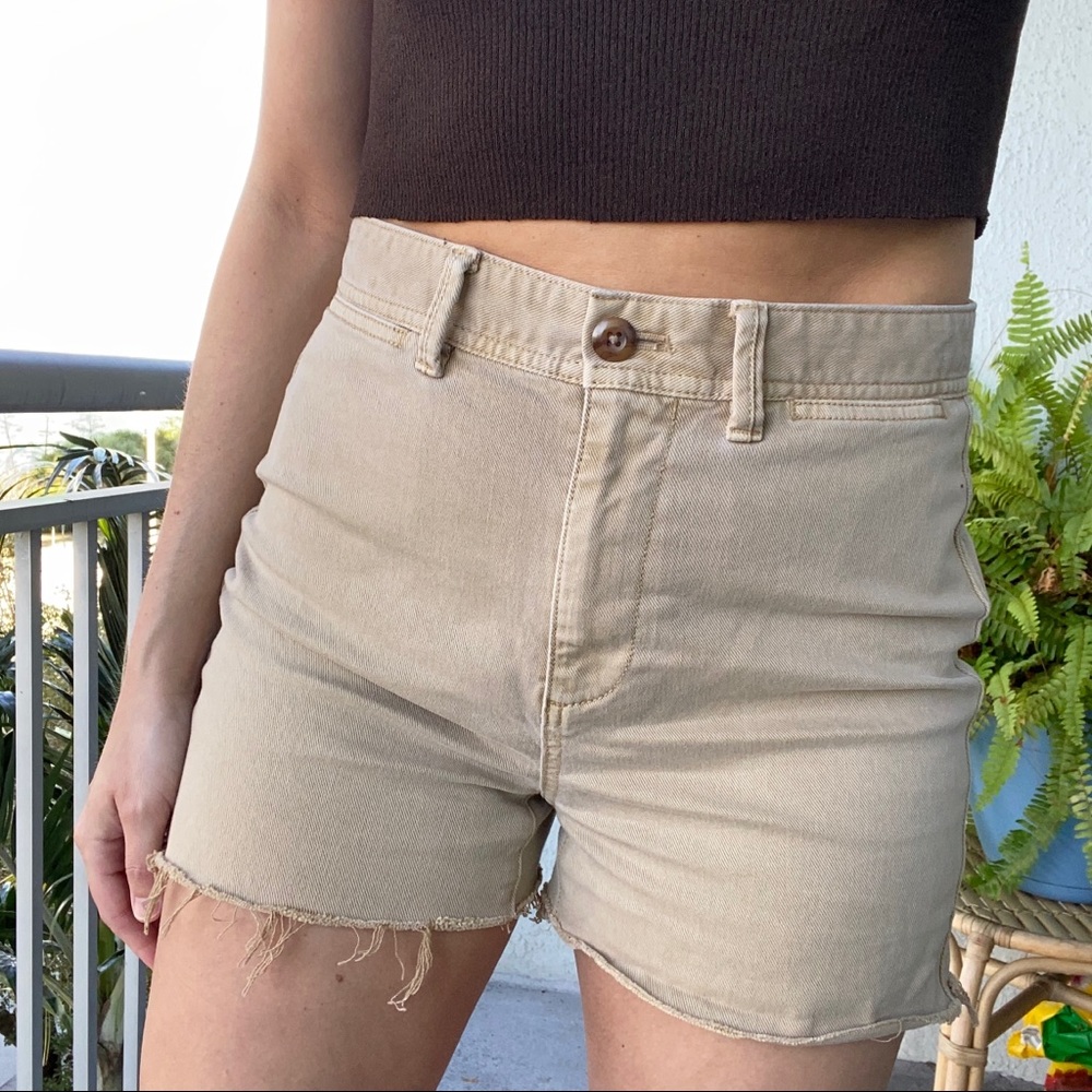 GAP Khaki Tan High Rise Cotton Shorts 4